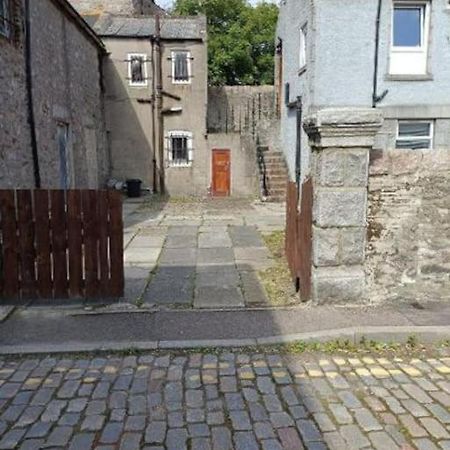 Stylish One Bed Flat With Private Parking Apartment Aberdeen Exterior photo